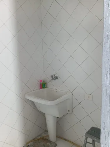 Casa Sobrado Com 02 Dormitórios, Lavabo E Móveis Planejados