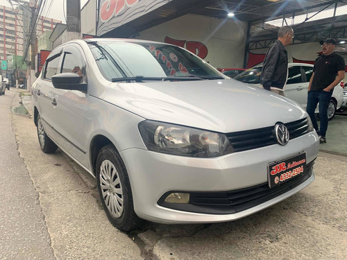 Imagem 3 de 11 de Volkswagen Voyage 2013 1.6 Vht Total Flex 4p