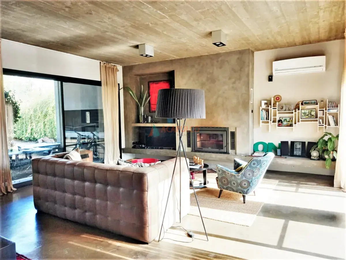 Casa En Barrio Privado En Alquiler Anual · Foto 2