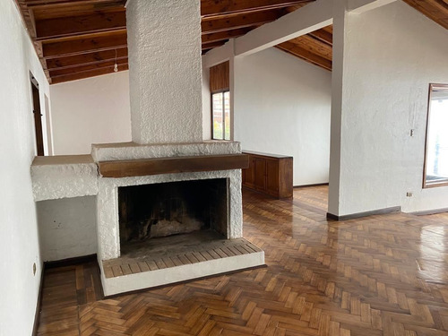 Amplia Casa Recien Remodelada Con Hermosa Vista