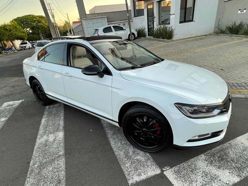 Imagem 1 de 15 de Volkswagen Passat 2018 2.0 Tsi Highline 4p