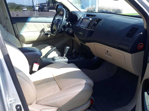 Toyota Sw4 3.0 Srv 5l 4x4 Aut. 5p 2015