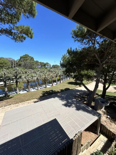 Venta Casa 4 Dormitorios Pinar Del Faro José Ignacio Con Gran Galería Y Pileta (pfk33)