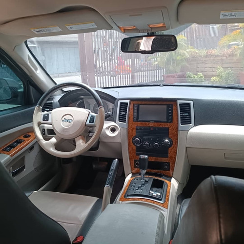 Imagen 10 de 13 de Jeep Grand Cherokee 4x4