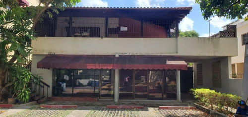 Vendo Local Comercial En Gazcue