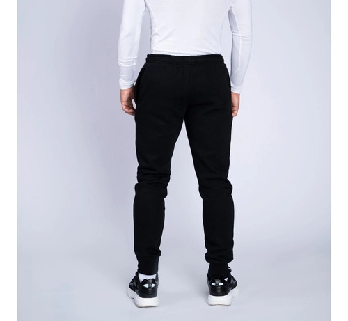 Imagen 4 de 5 de Pantalón Umbro Chupín Largo Deportivo Para Hombre Mvdsport