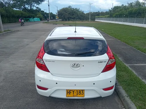 Hyundai Accent 1.6l 5 p