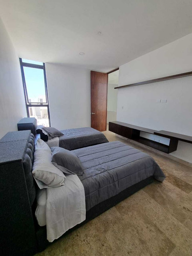 Casa En Venta En Residencial Lenora, Temozón Norte