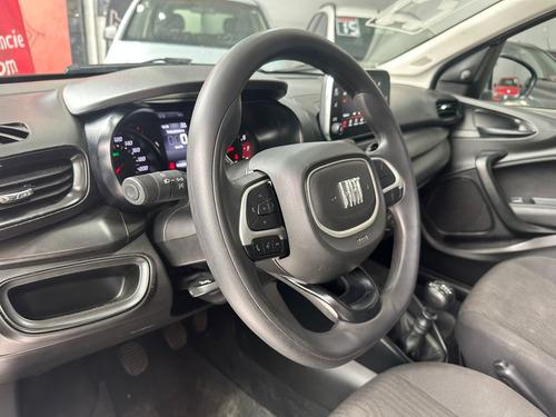 Fiat Cronos 1.0 Drive Flex 4p