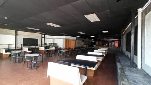 Imagen 10 de 15 de En Venta Local Comercial En Puerto La Cruz Con Excelente Ubicación Estratégica Situada En La Av De Pozuelos
