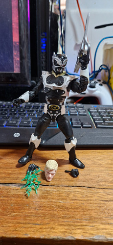 Psycho Silver Lightning Collection Figura (Usado)