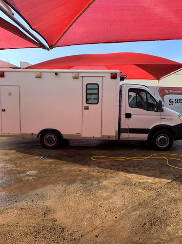 Imagem 4 de 4 de Iveco Daily 35s14