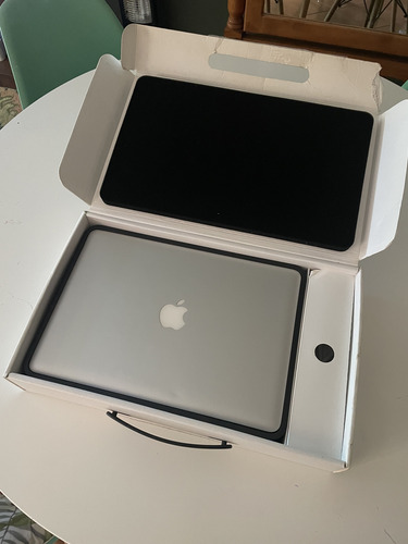 Macbook Pro 13 Mid 2012, Intel I5, 10gb Ram, Macos (Usado)