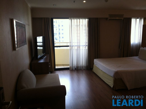 Imagem 2 de 5 de Flat - Moema Pássaros - Sp - 468517