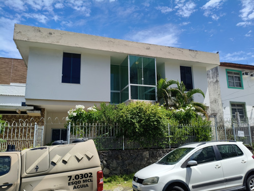 Aluga-se Studio Térreo Reformado 100m Da Ufba