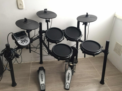 Batería Alesis Nitro Mesh