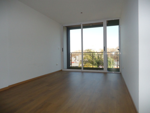 Imagen 2 de 16 de Venta 2 Amb. Con Cochera Cubierta En Morón Sur