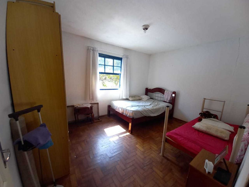 Imagem 13 de 14 de 2.300m², Casa Com 2 Dormitórios, Churrasqueira E Piscina !!