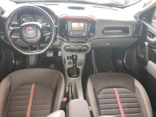 Imagem 6 de 12 de Fiat Toro Freedom 1.8 16v Flex Aut. 2016/2017