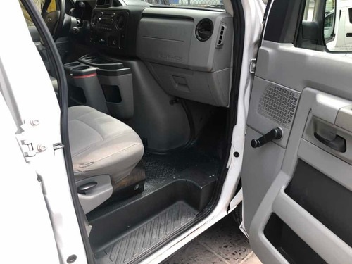 Ford Econoline E 150 Advance Track 12 Pasajeros 2013