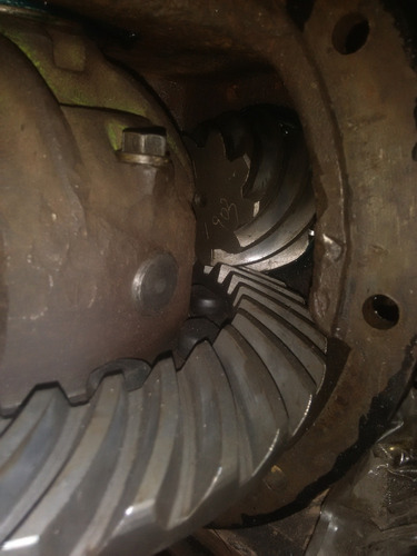 Corona Y Piñon Relacion 37x9 Para Toyota 2f,3f Machito Autan