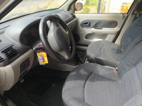 Renault Clio 1.6
