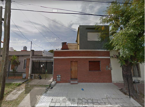 Casa En Venta - 2 Dormitorios 1 Baño - 137mts2 - Quilmes Oeste