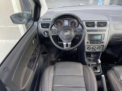 Imagem 13 de 15 de Volkswagen Crossfox 1.6 Gii