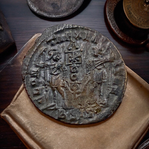 Moneda Romana Constantine Ii Half Follis Arles 330-333 Dc (Usado)