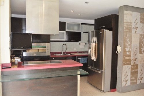 Imagen 3 de 23 de Lina Town House En Res. Monte Plata, Mañongo Atth-184