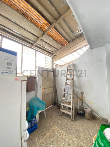 Venta Casa En Parque Chass