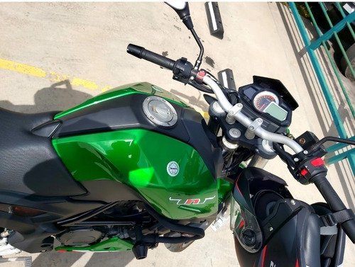 Imagen 7 de 10 de Moto Benelli Tnt 250 Cc Como Nueva!
