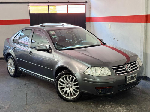 Volkswagen Bora 1.8 Highline T 180cv Cuero