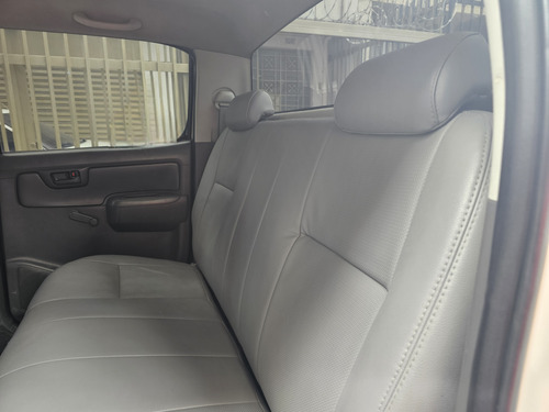 Toyota Hilux 2.7
