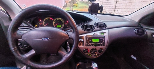 Imagem 4 de 8 de Ford Focus Sedan 2007 1.6 Glx 4p