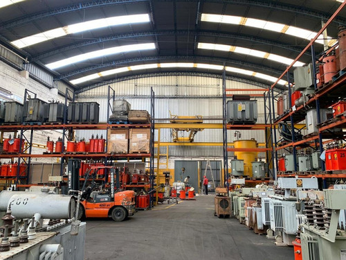 Imagen 11 de 20 de Galpon Industrial 1700 M² Cubiertos Con Puente Grúa 2.5 Tn.- Tablada