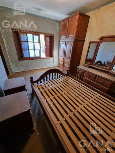 Casa Venta Refinerias Rosario Al Frente Con Cochera, Terraza Parrilero, 2 Baños, Cochera