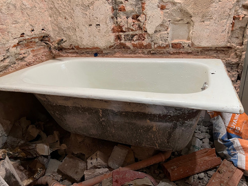 Bañera En Hierro Fundido Blanca (Usado)