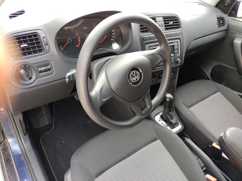 Imagen 7 de 10 de Volkswagen Vento 2016 1.6 Confortline At