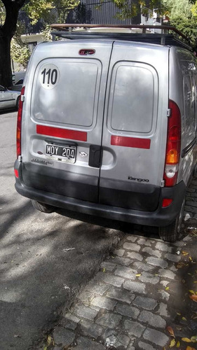 Imagen 3 de 7 de Renault Kangoo 2013 1.6 2 Furgon Confort Cd Svt 1plc
