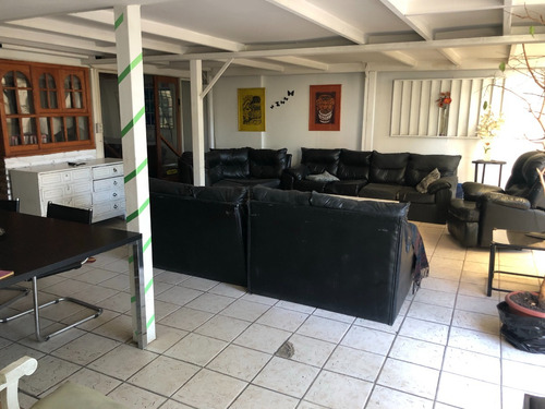 Amplia Casa Facha Continua, Para Tu Nuevo Hogar O Proyecto.