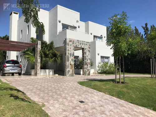 Casa En Venta/alquiler  -talar Del Lago 1