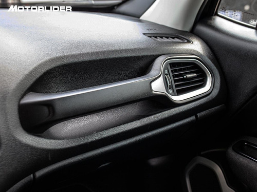 Imagen 15 de 25 de Jeep Renegade Sport 1.8 At | Permuta / Financia
