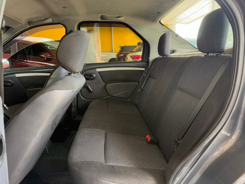 Renault Logan 1.6 EXPRESSION 8V FLEX 4P MANUAL
