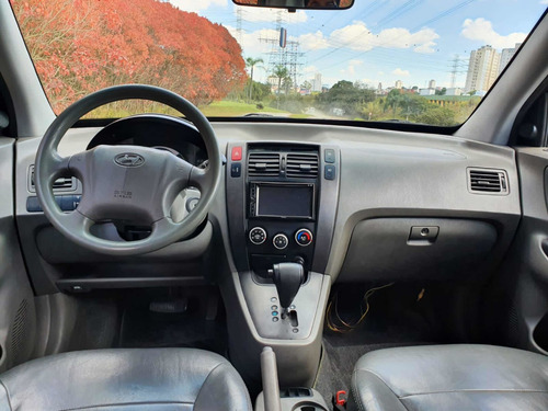 Imagem 14 de 15 de Hyundai Tucson 2009 2.0 Gl 4x2 Aut. 5p