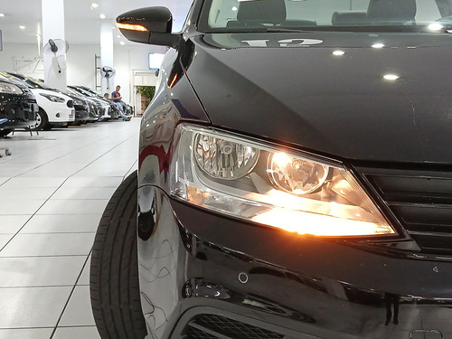 Volkswagen Jetta JETTA COMFORTLINE 2.0 T.FLEX 8V 4P TIPT.
