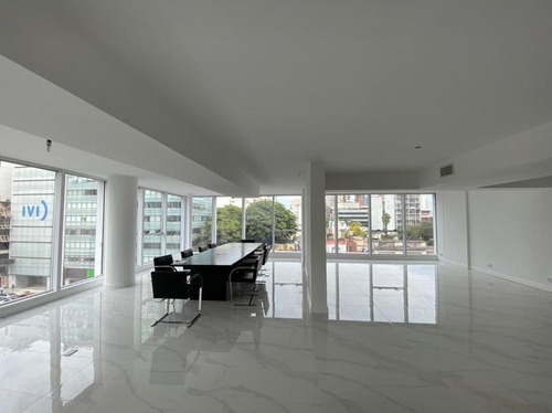 Imagen 6 de 17 de Con Renta Av. Libertador 6000 Esq Jurmamento 223 M2 2 Cocheras