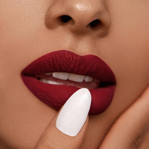 Labial Matte Plum Bite Larga Duración Arantza