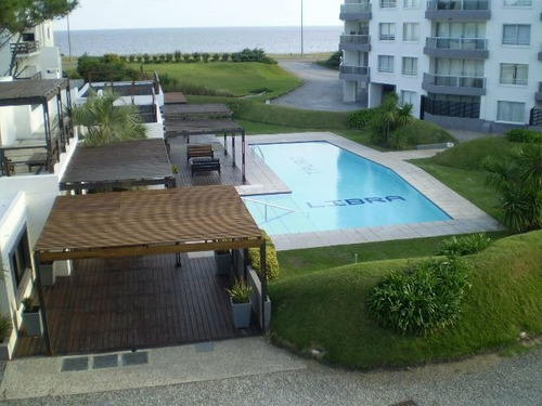 Venta De Apartamento 2 Dormitorios En Pinares, Punta Del Est