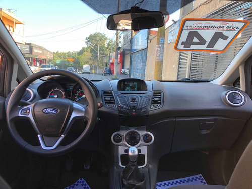 Imagem 6 de 12 de Ford Fiesta 1.6 Se Hatch 16v Flex 4p Manual